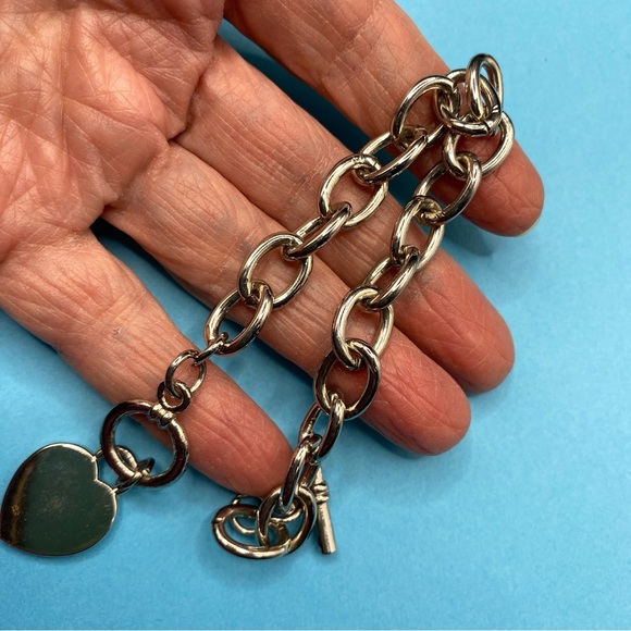 Heart Toggle Clasp Bracelet Chunky Chain Link Silver Tone - Picture 2 of 5